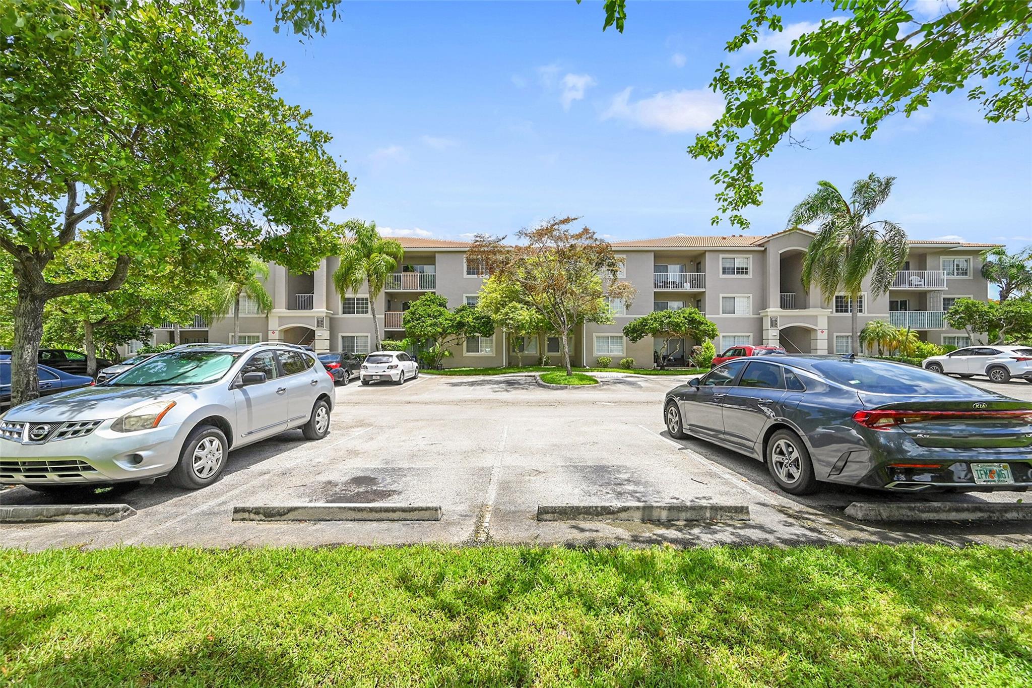 This beautifully maintained, completely remodeled 3/2 condo on the second floor offers both comfort and convenience in the Community of Evergreen Lakes. Inside, you’ll find an open-concept layout, a modernized kitchen with stainless steel appliances, tiles throughout. The split-bedroom floor plan includes a spacious walk-in closet in the primary suite, in-unit washer and dryer, private balcony, and additional storage space. New Roof. Many amenities including a lakeside pool, walking paths, BBQ and picnic areas, fitness center, tennis courts, children’s playground, car wash station, and plenty of guest parking. All of this is just minutes away from The Promenade, where you can enjoy top-notch dining, shopping, and entertainment. Come experience the best of Coconut Creek living!