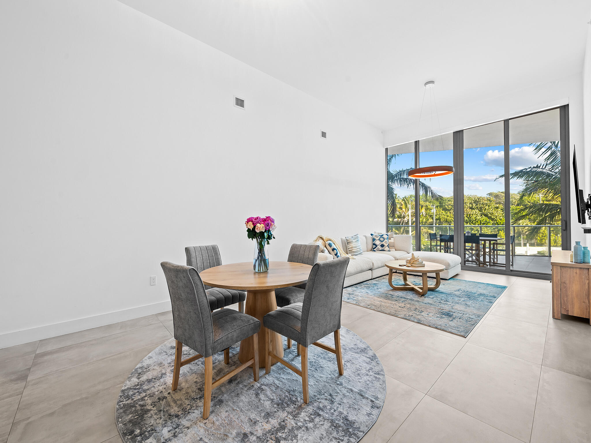 Paramount Residences - Residential Lease