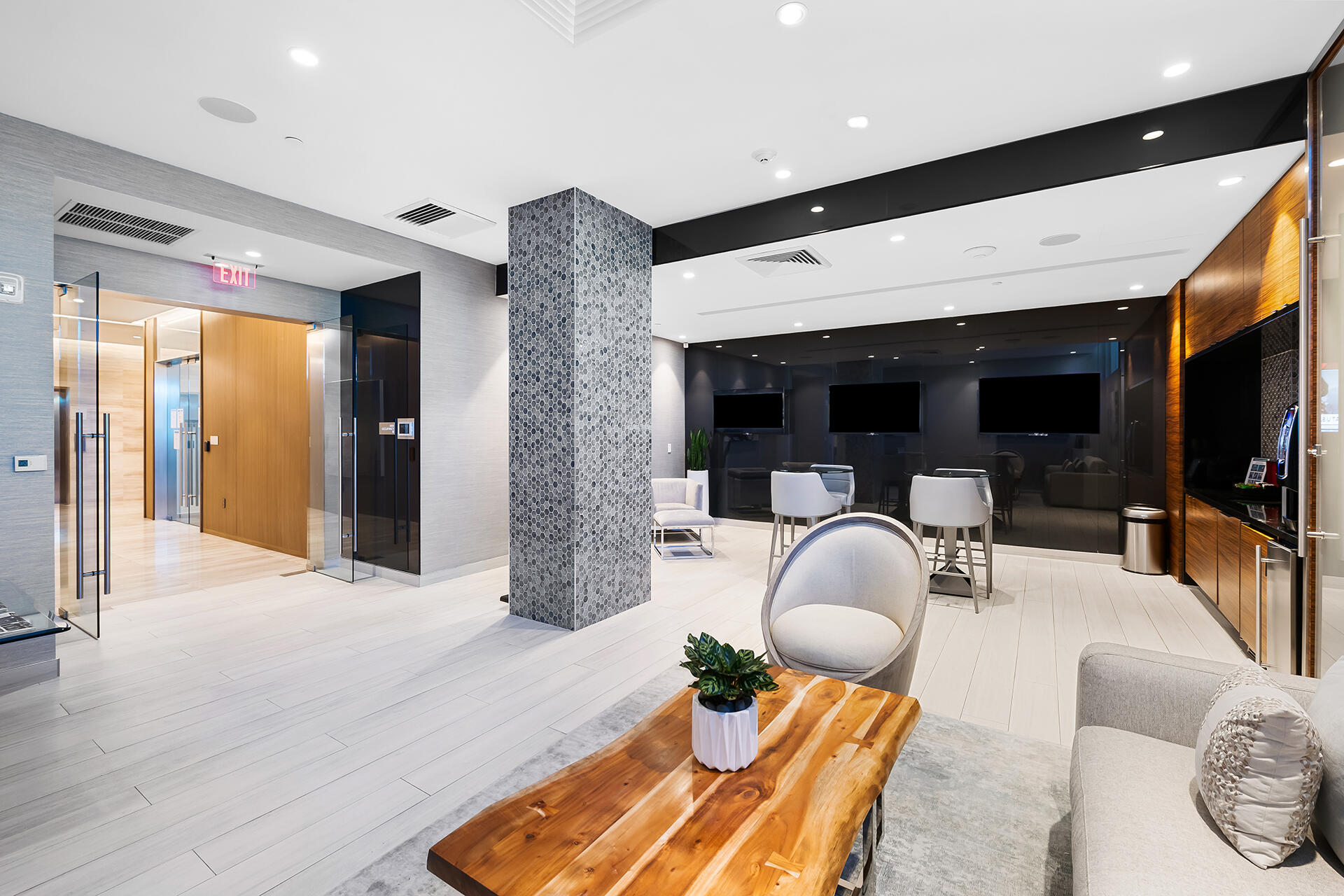 Paramount Residences - Residential Lease