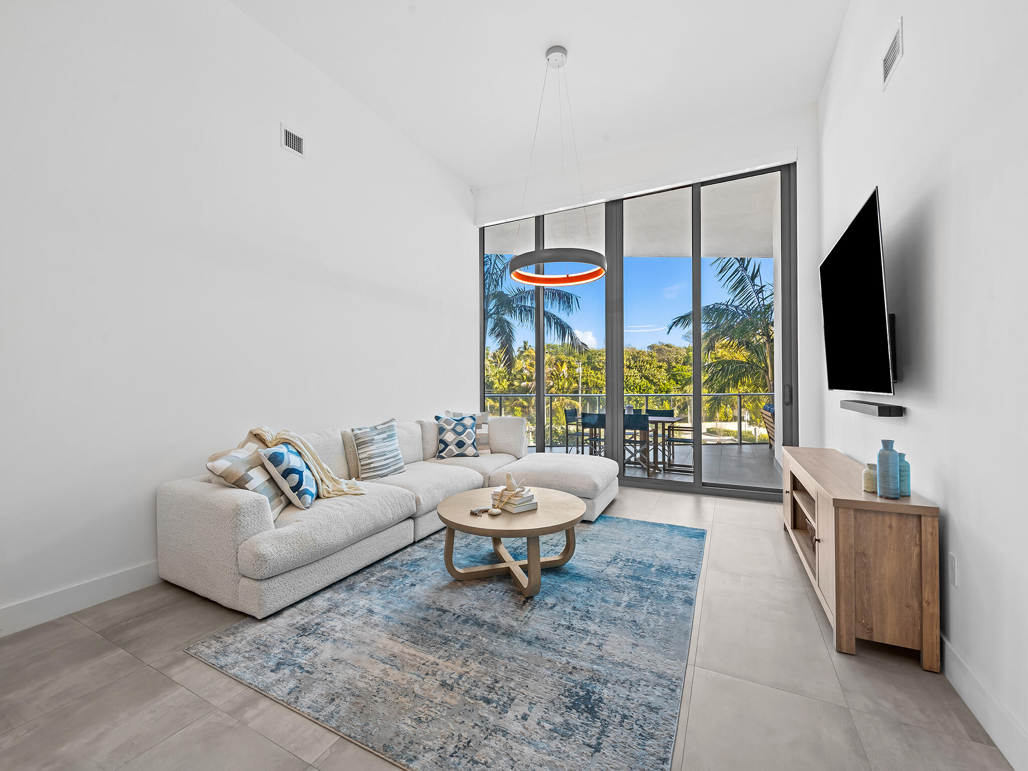 Paramount Residences - Residential Lease