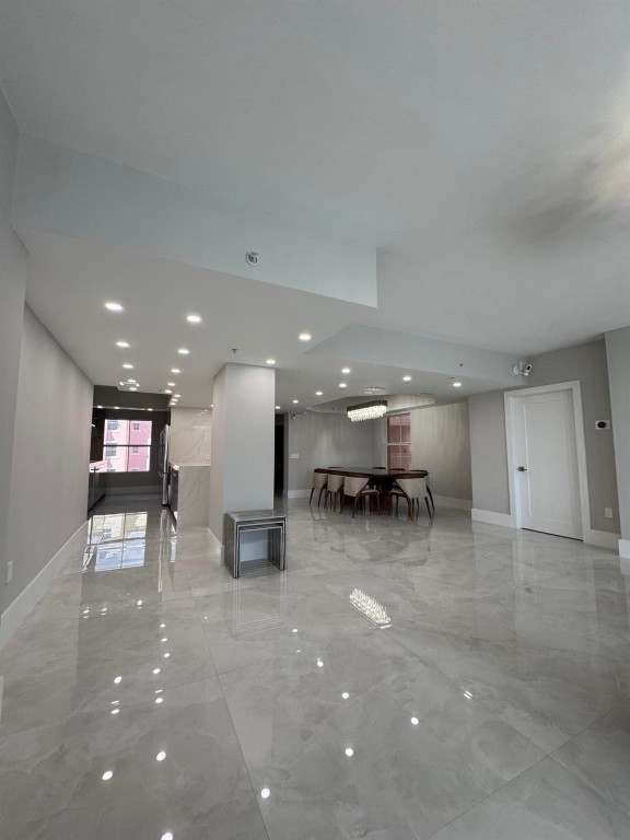 OCEAN PLAZA - Residential