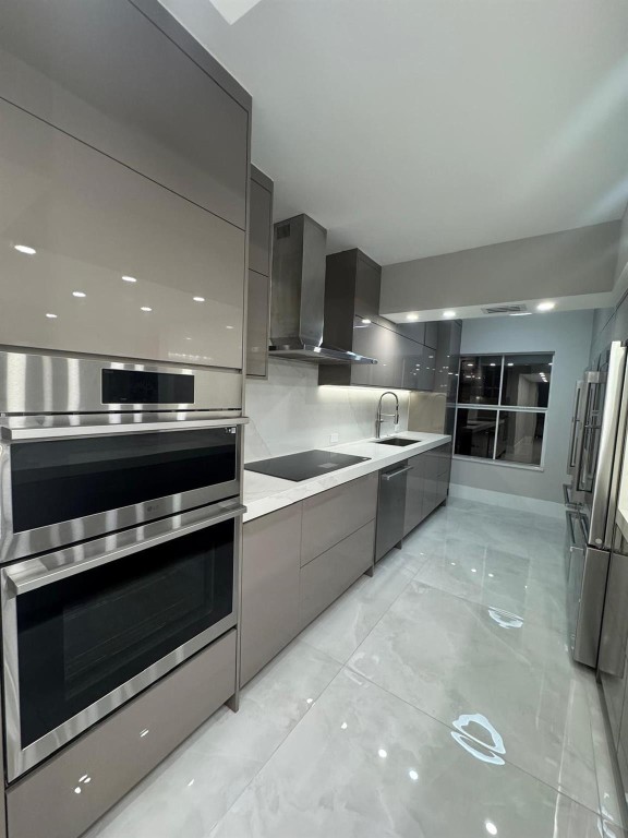 OCEAN PLAZA - Residential