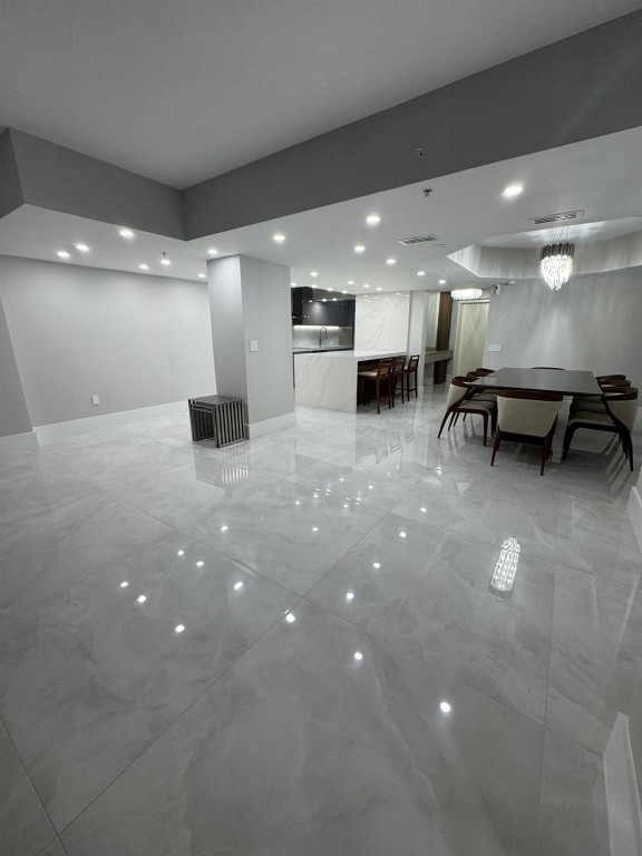 OCEAN PLAZA - Residential