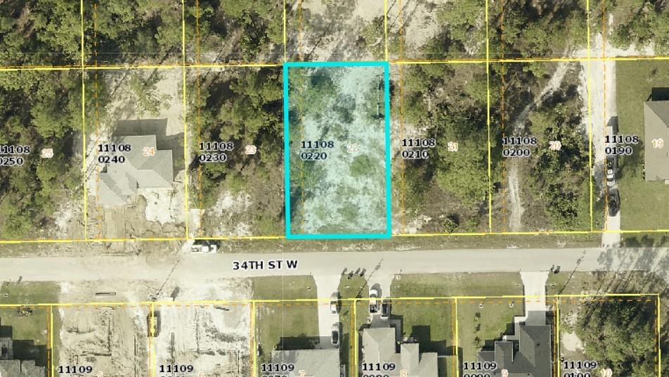 Take advantage of this great opportunity to build on this cleared lot in Lehigh acres Florida. This neighborhood is growing rapidly. Great investment opportunity!