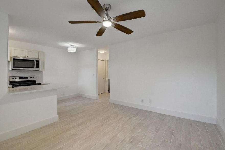 1 Bedroom / 1 Bathroom Apartment. Located in East Lantana, Minutes to the Beach, Restaurants,Old Key Lime House & Shops. Gorgeous Kitchen featuring Stainless Steal Appliances, Beautiful Bathrooms with New, Vanities, & Freshly Painted. Comes With One Parking Spot. Impact Windows throughout the Unit & Brand New AC units. Monthly Extermination Included in rent. Community Laundry Room. No Pets Allowed!