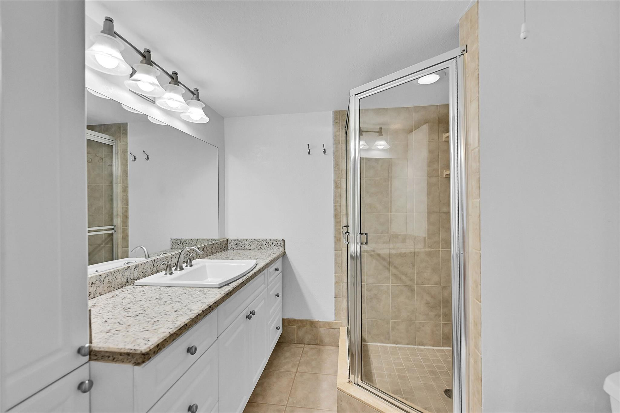 COUNTRY PINES CONDO - Residential