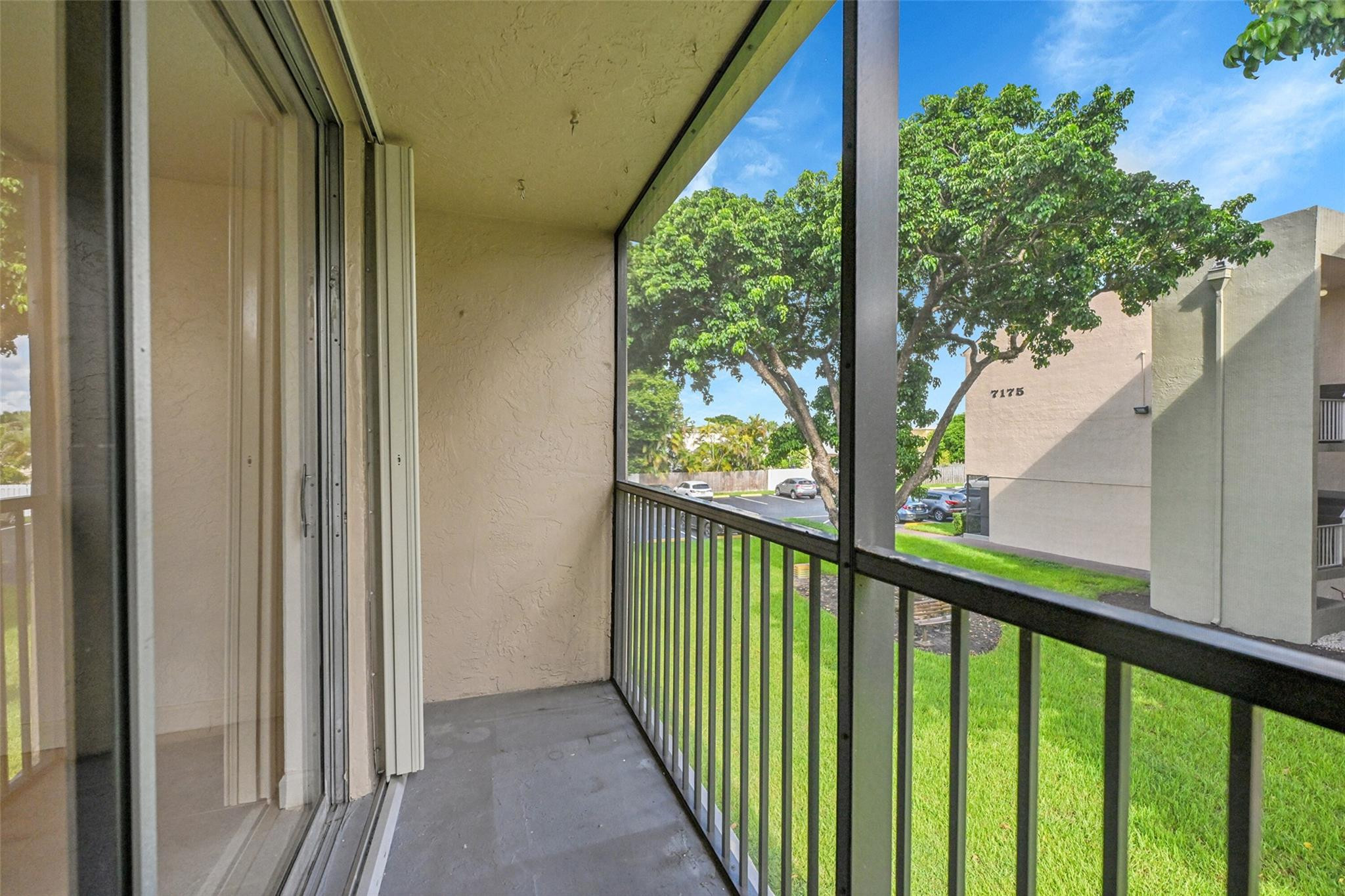 COUNTRY PINES CONDO - Residential
