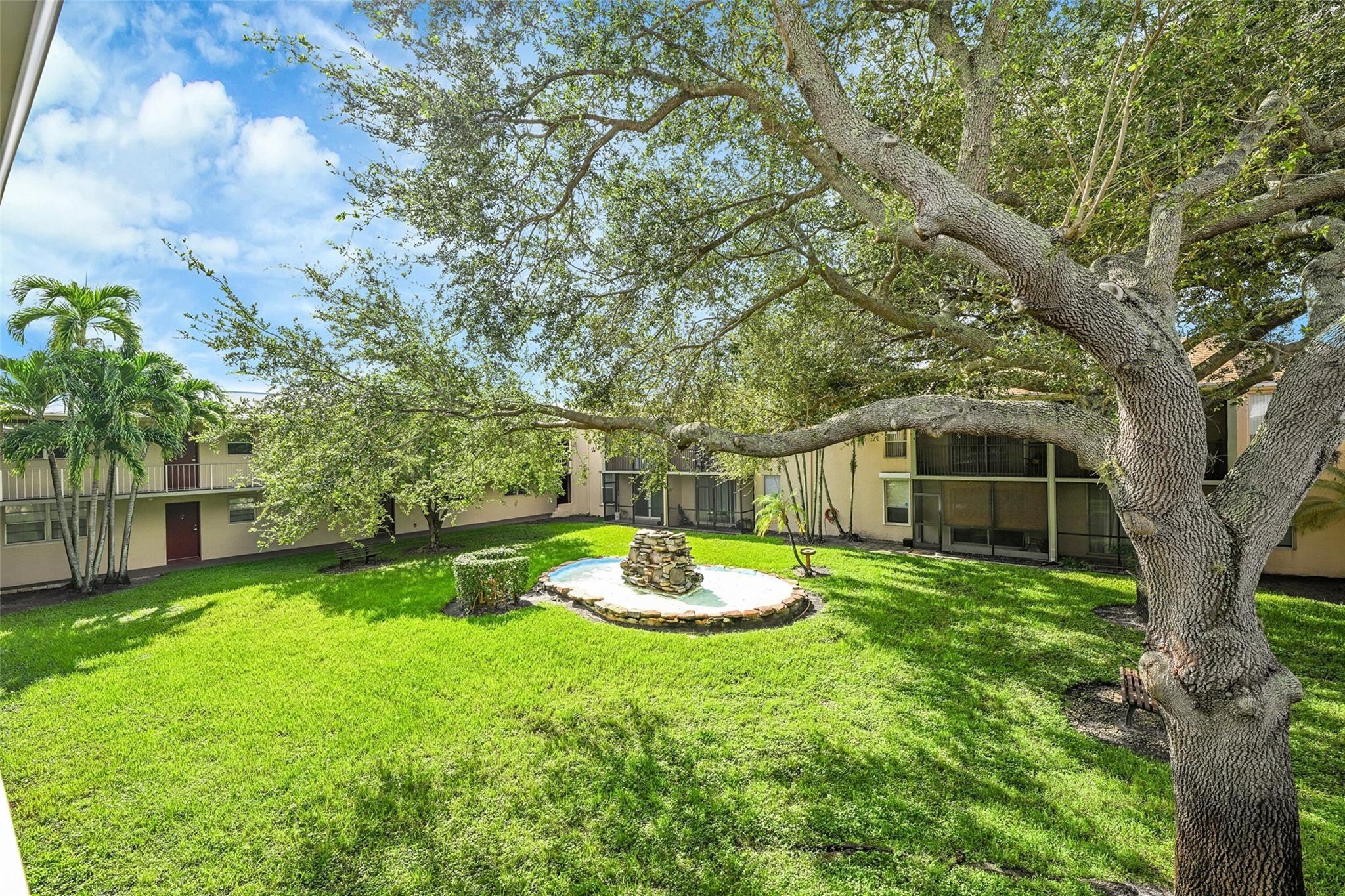 COUNTRY PINES CONDO - Residential