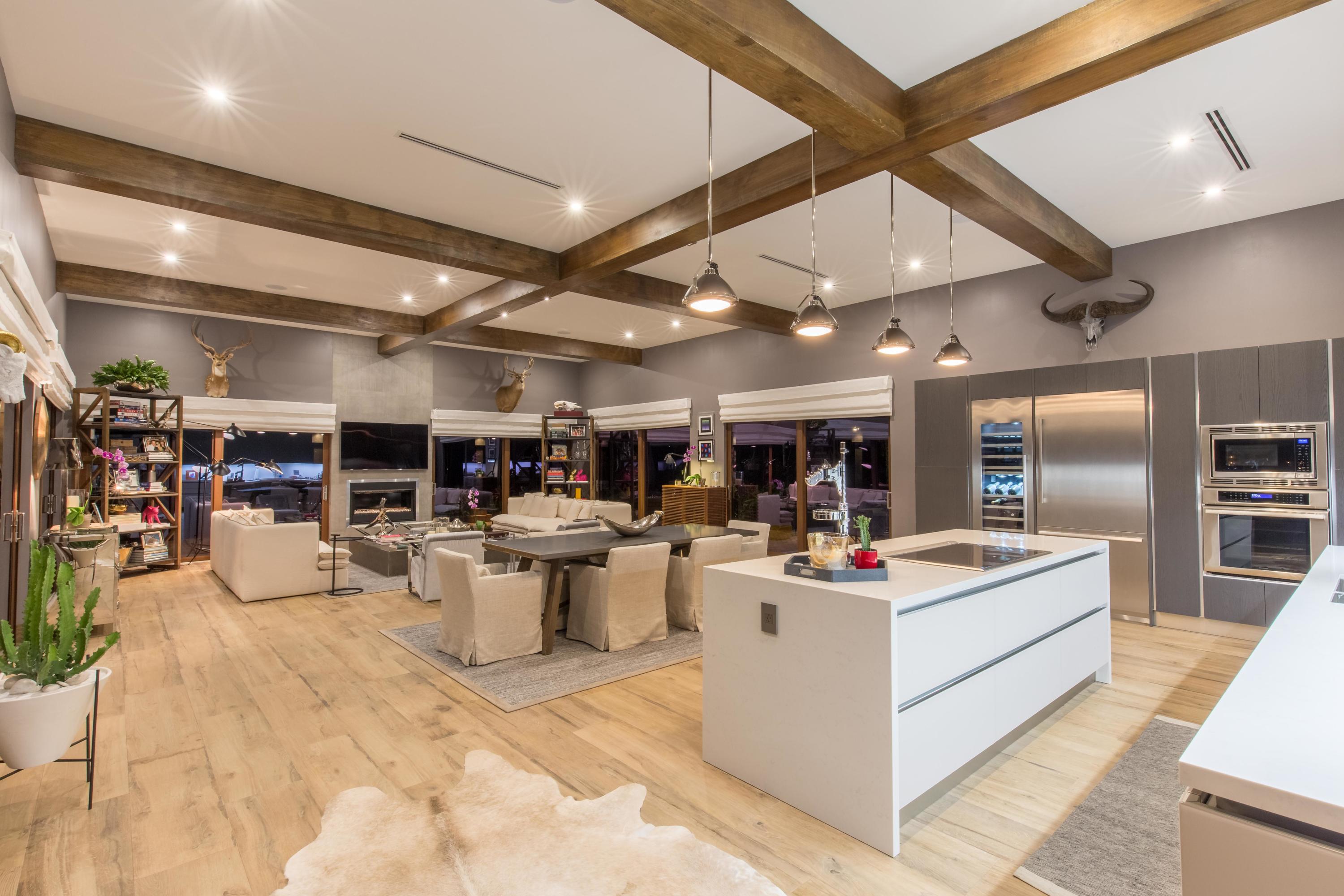 LAS PALMAS EQUESTRIAN - Residential