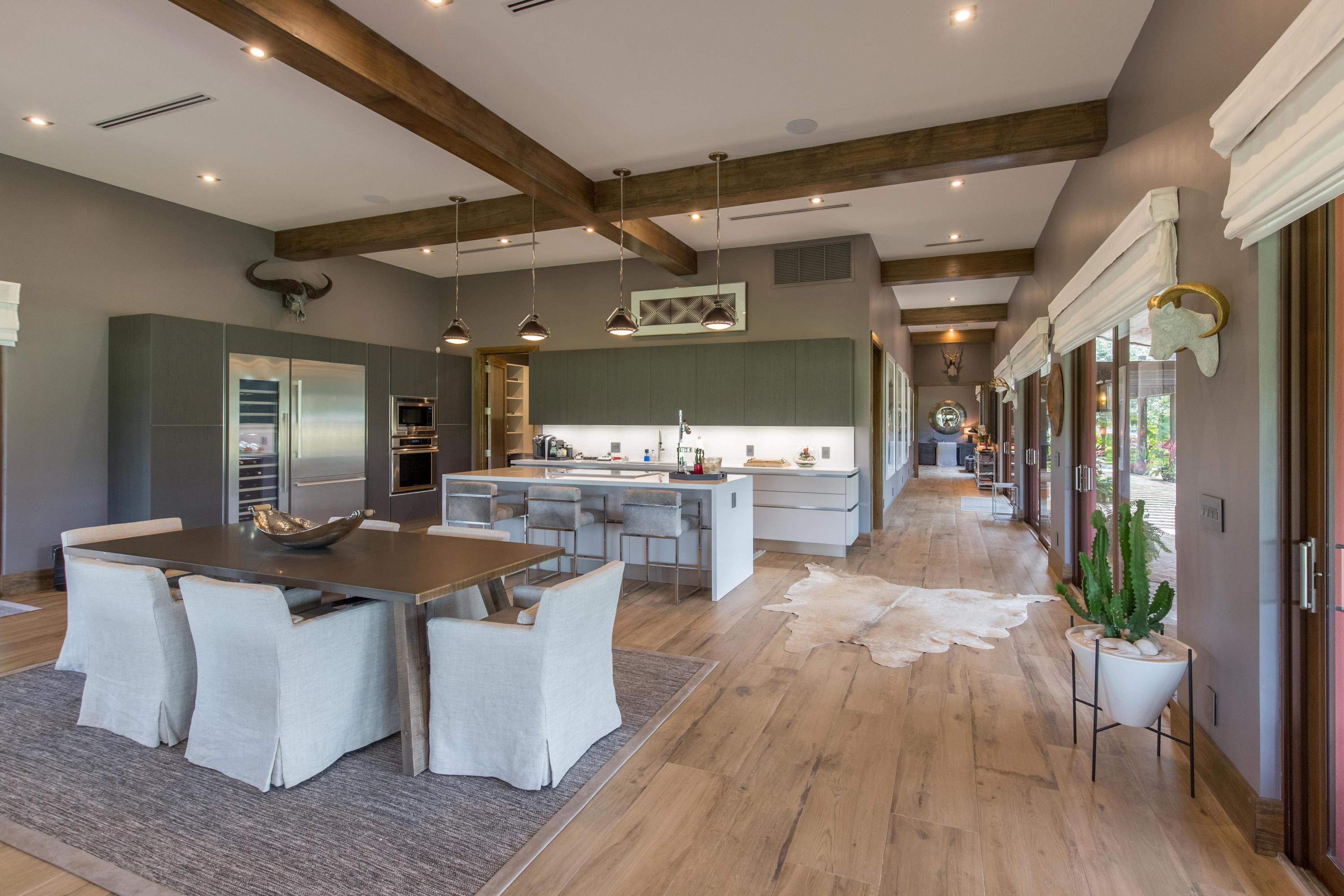 LAS PALMAS EQUESTRIAN - Residential