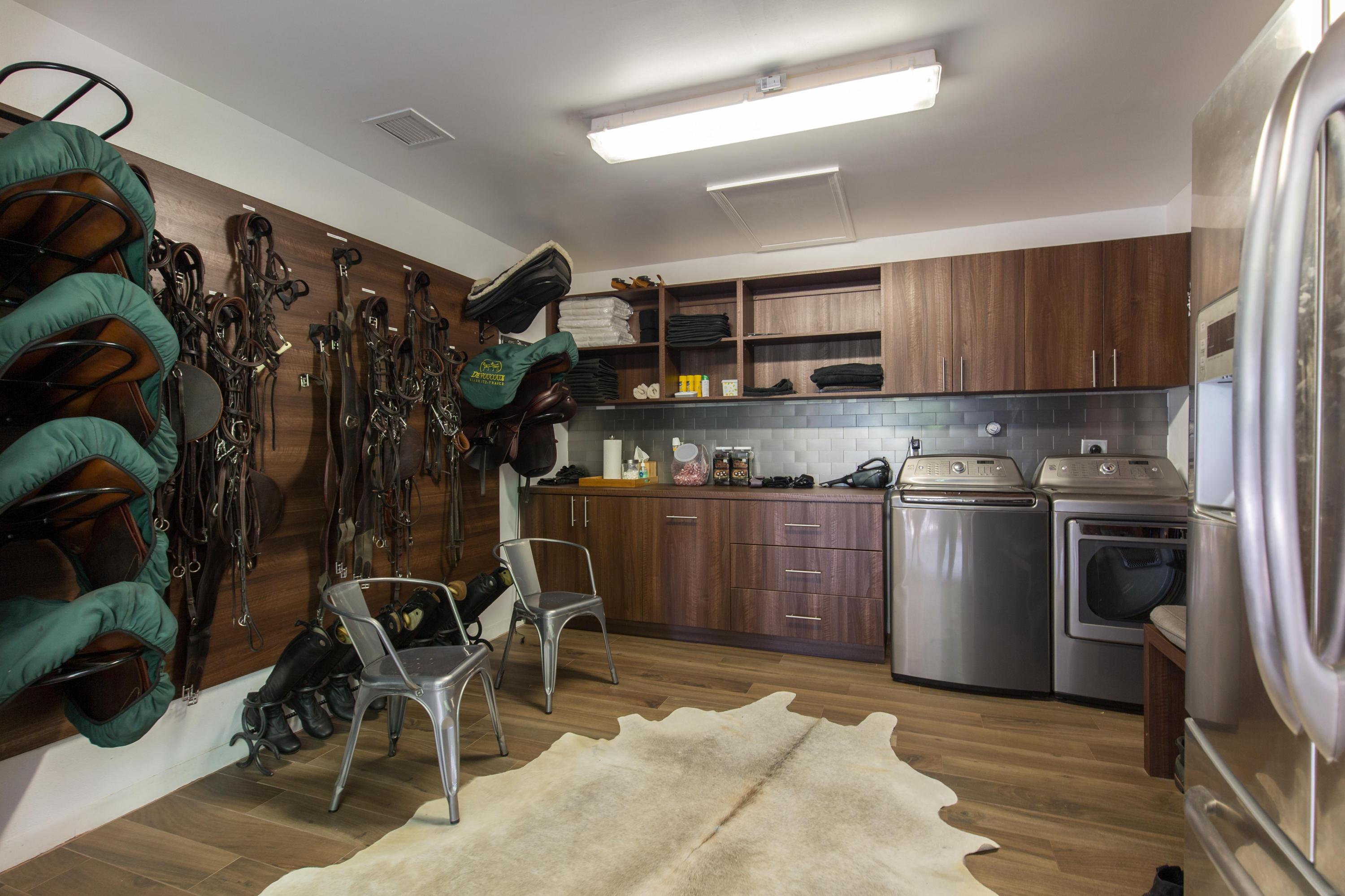 LAS PALMAS EQUESTRIAN - Residential