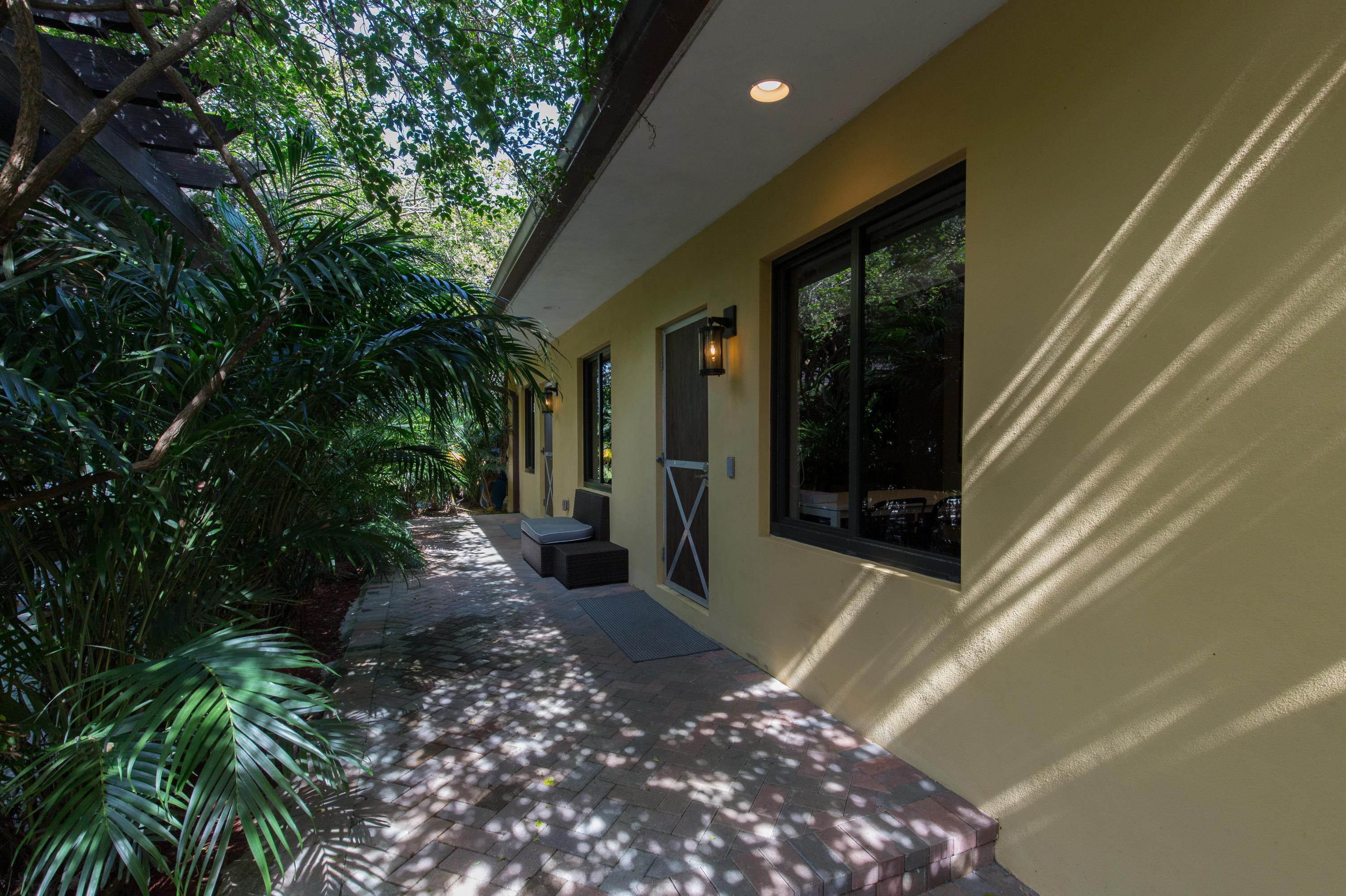 LAS PALMAS EQUESTRIAN - Residential