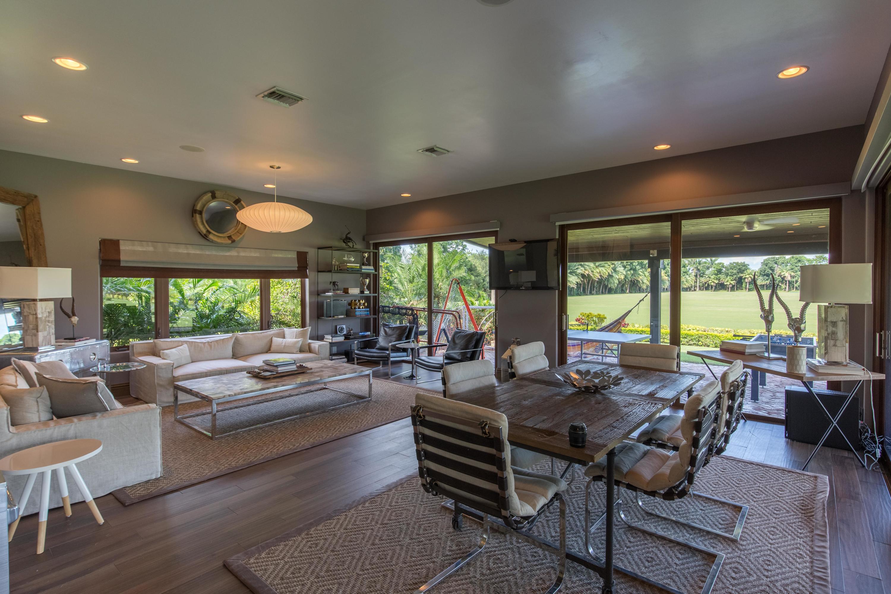 LAS PALMAS EQUESTRIAN - Residential