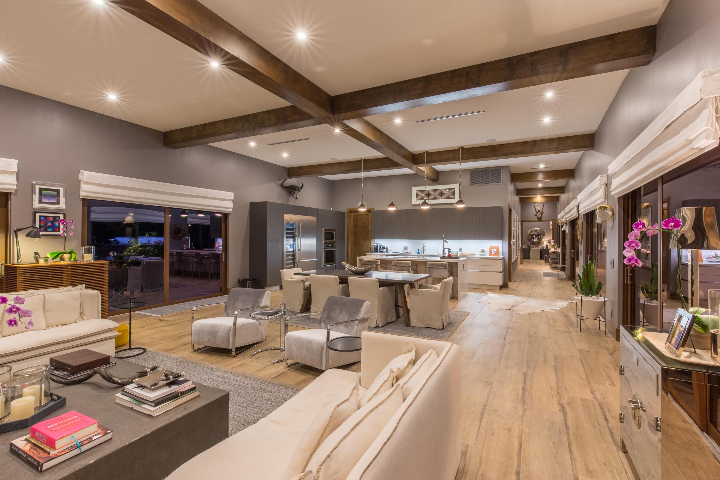 LAS PALMAS EQUESTRIAN - Residential