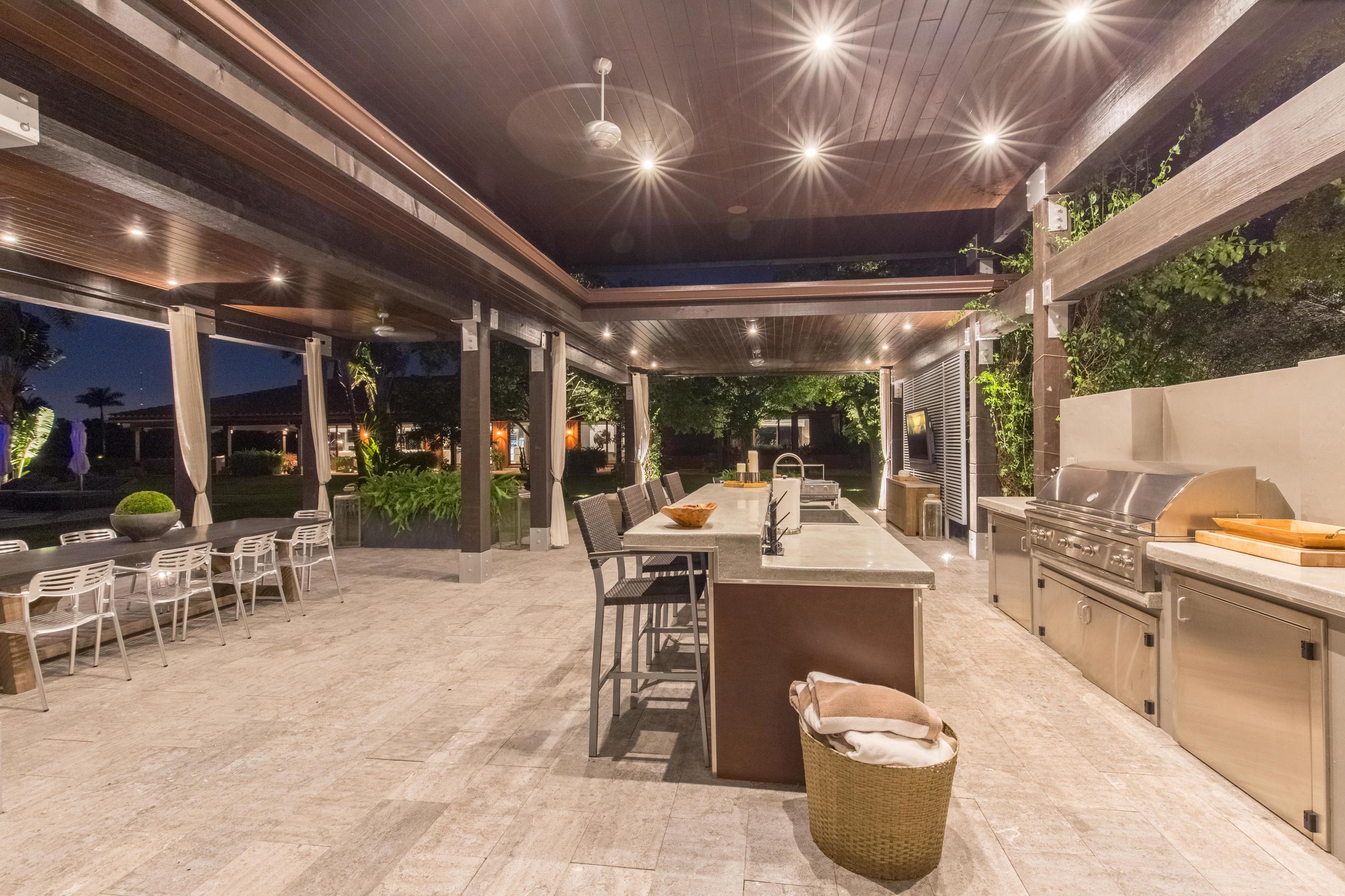 LAS PALMAS EQUESTRIAN - Residential