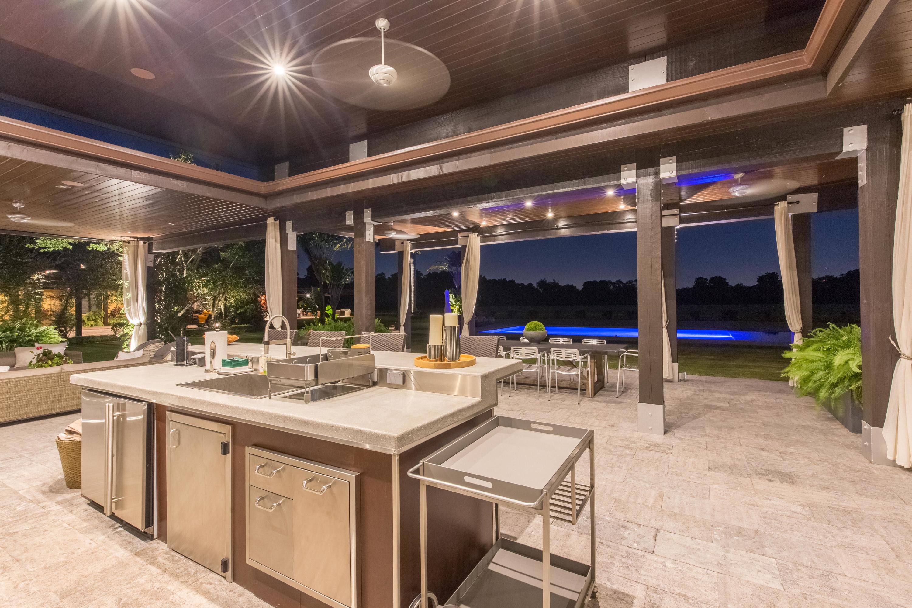 LAS PALMAS EQUESTRIAN - Residential