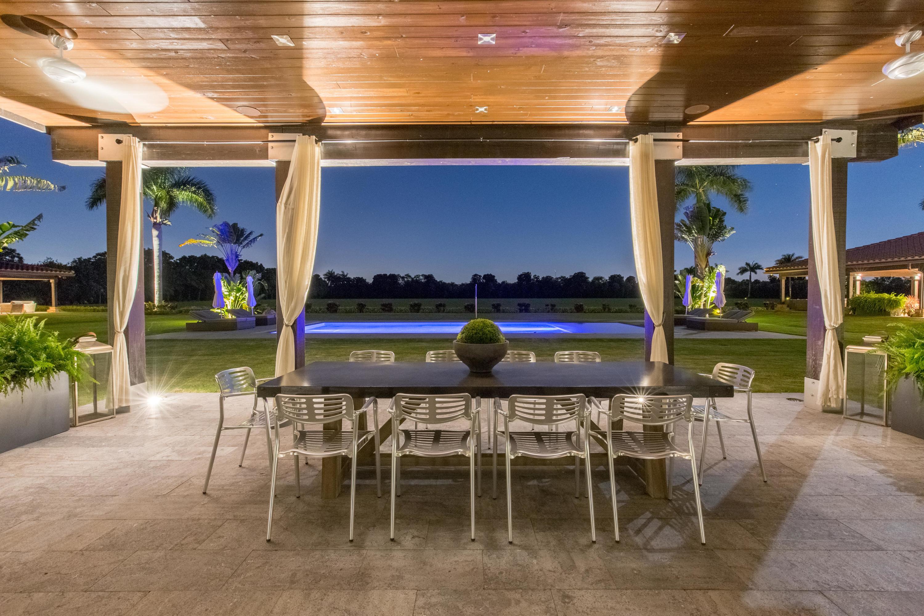 LAS PALMAS EQUESTRIAN - Residential