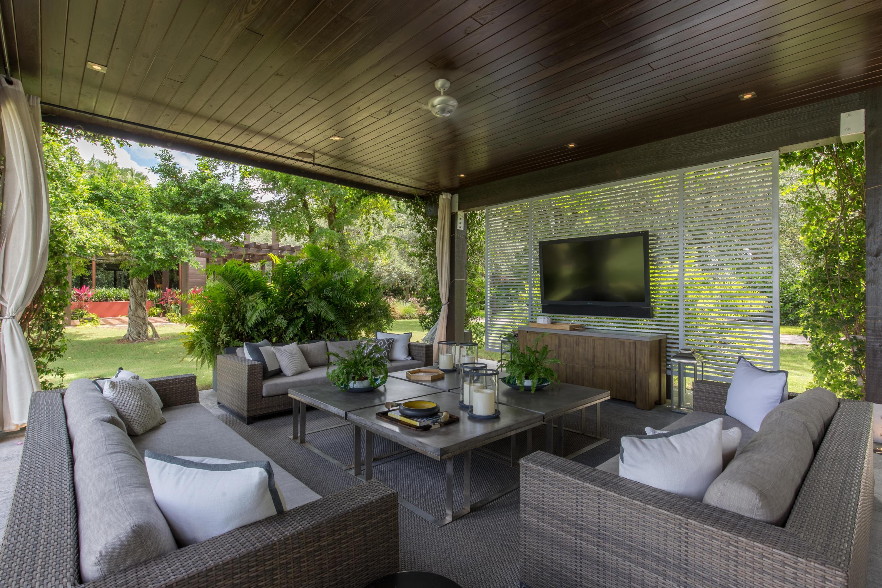 LAS PALMAS EQUESTRIAN - Residential