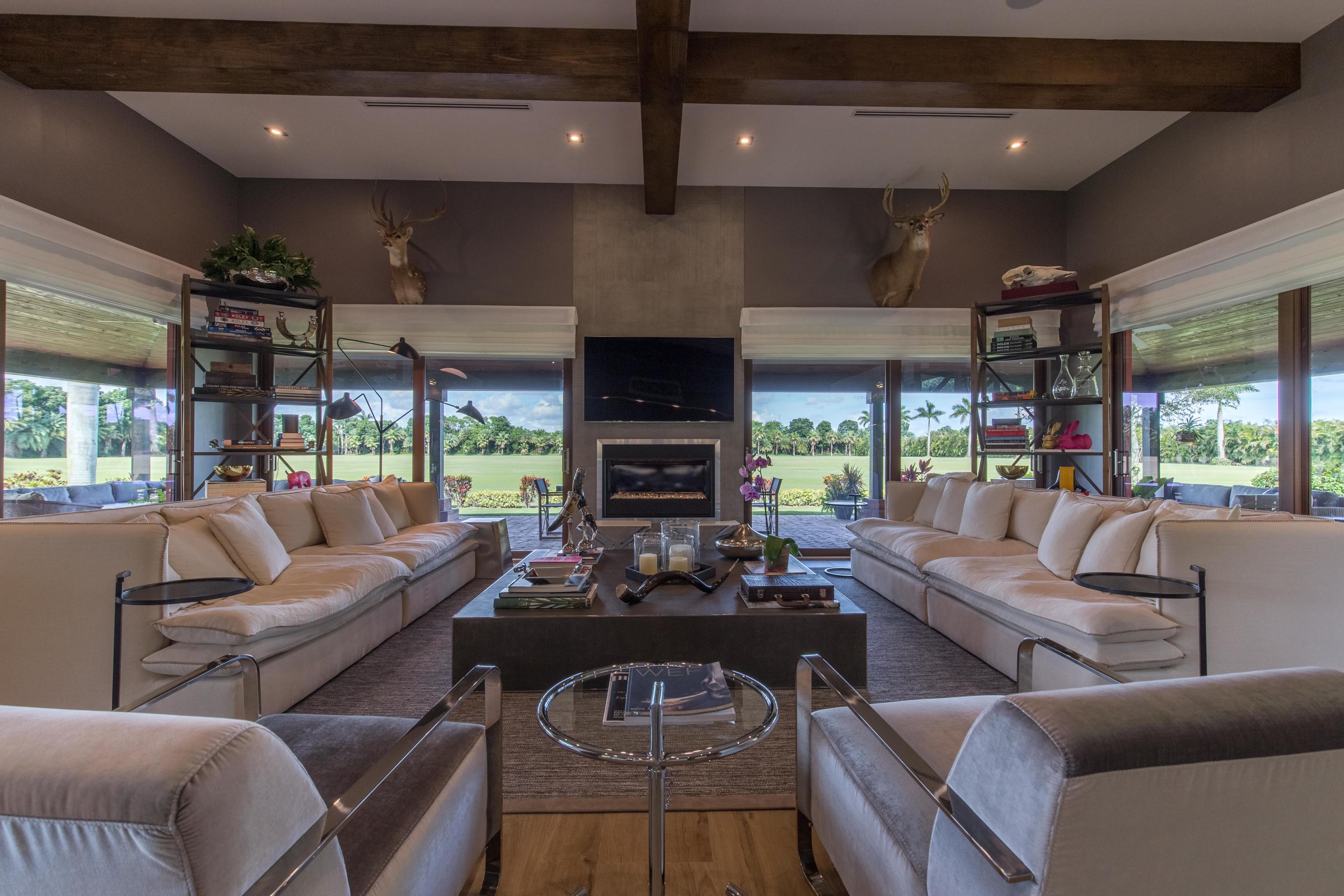 LAS PALMAS EQUESTRIAN - Residential