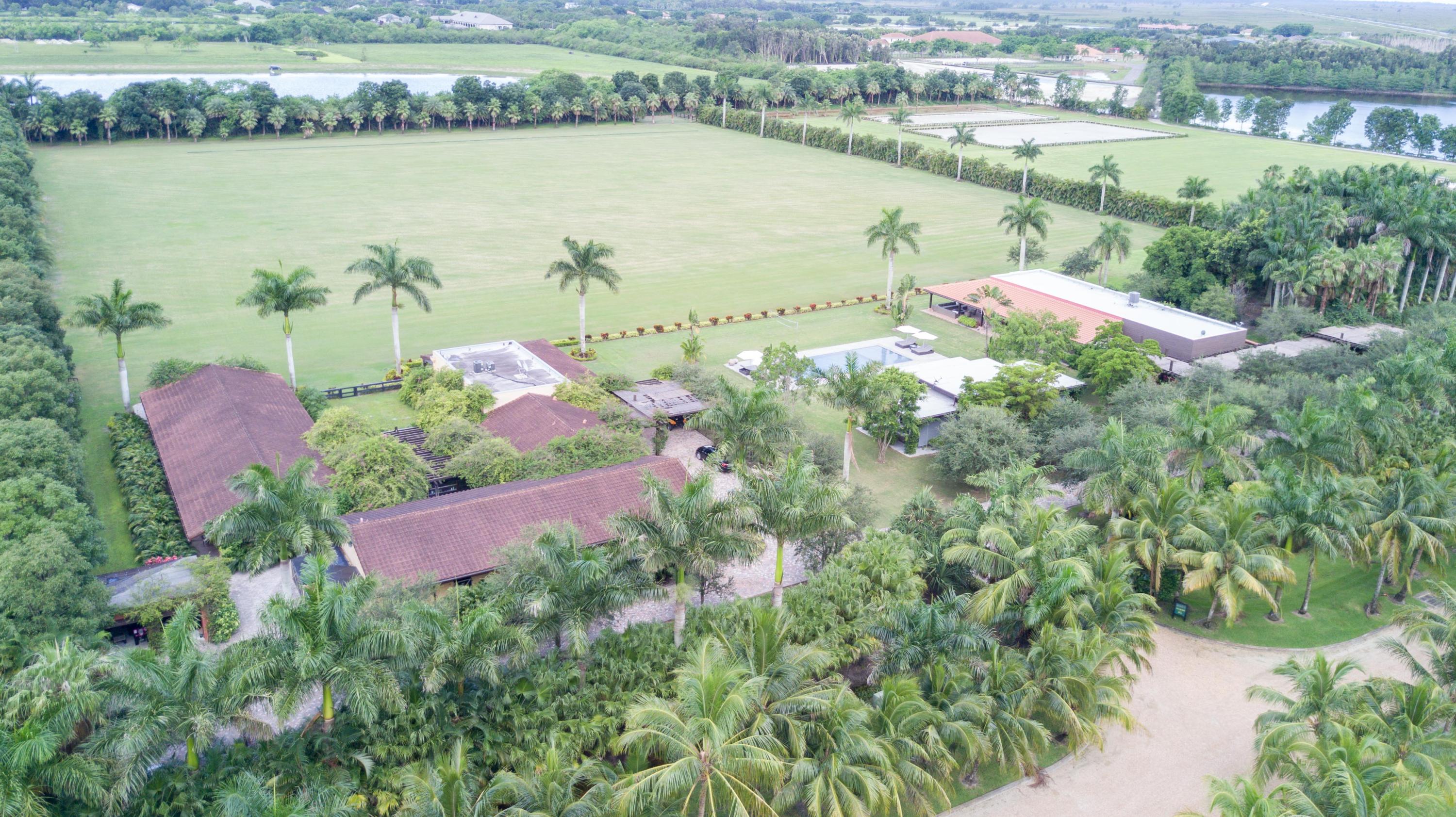 LAS PALMAS EQUESTRIAN - Residential