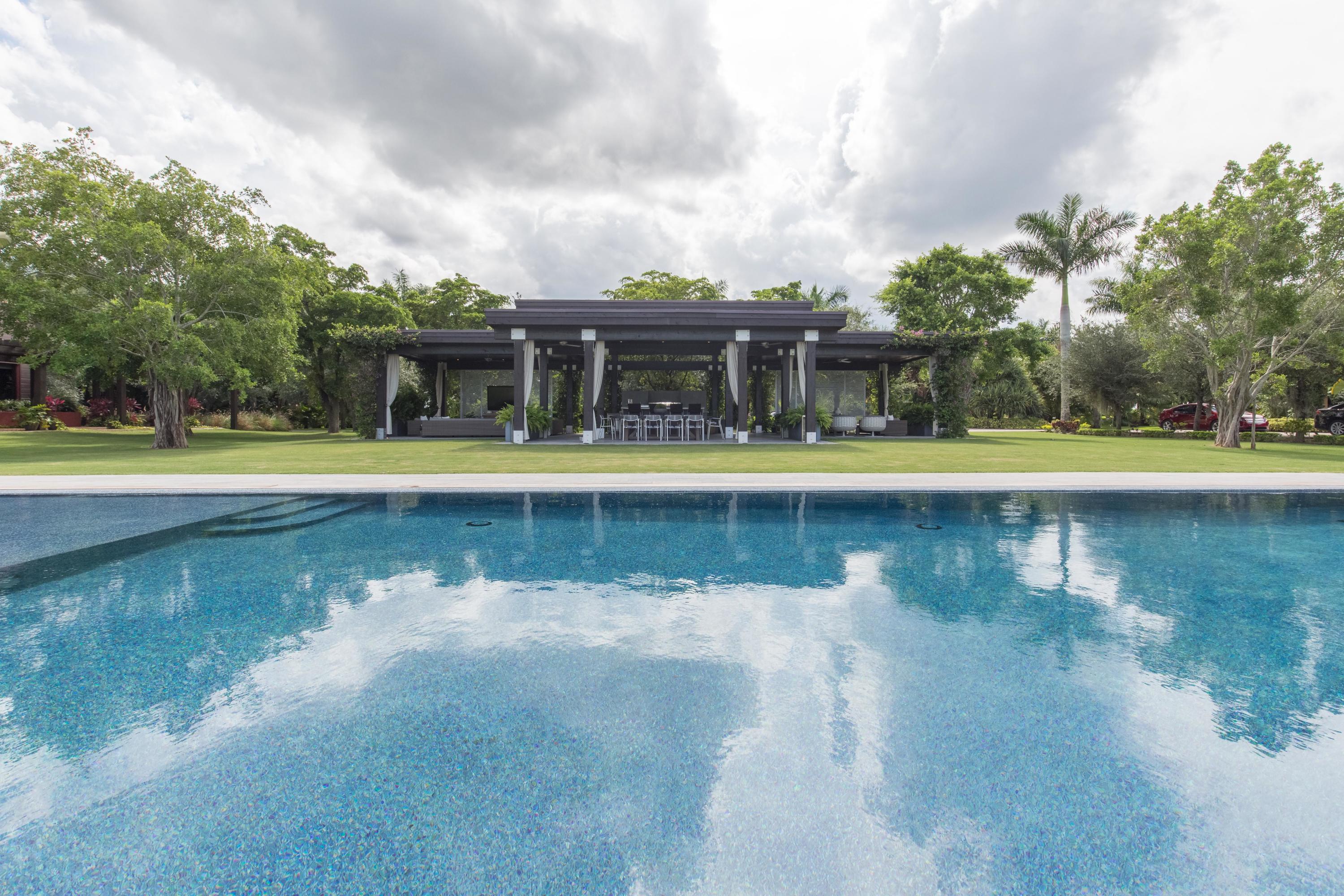 LAS PALMAS EQUESTRIAN - Residential