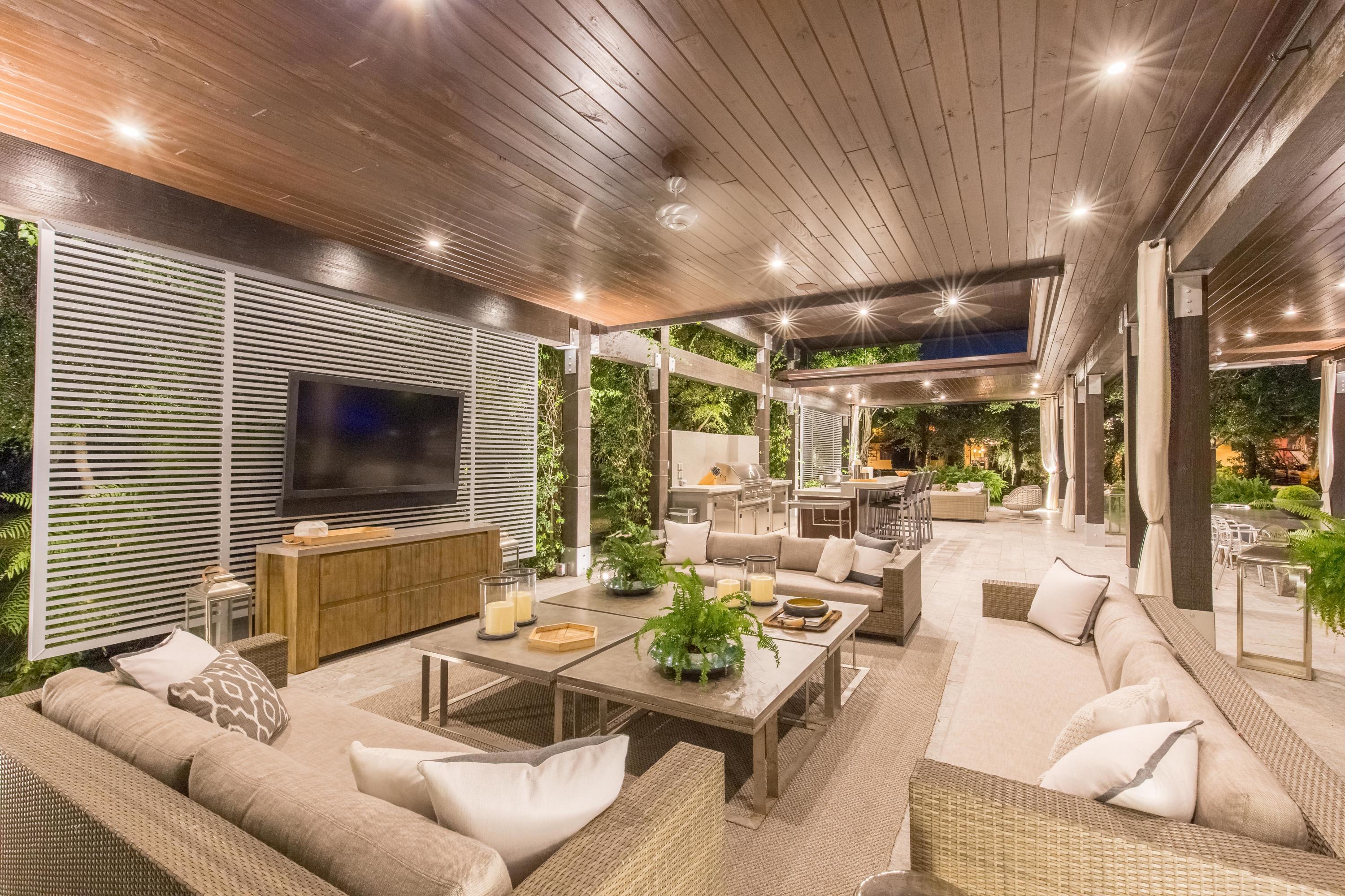 LAS PALMAS EQUESTRIAN - Residential