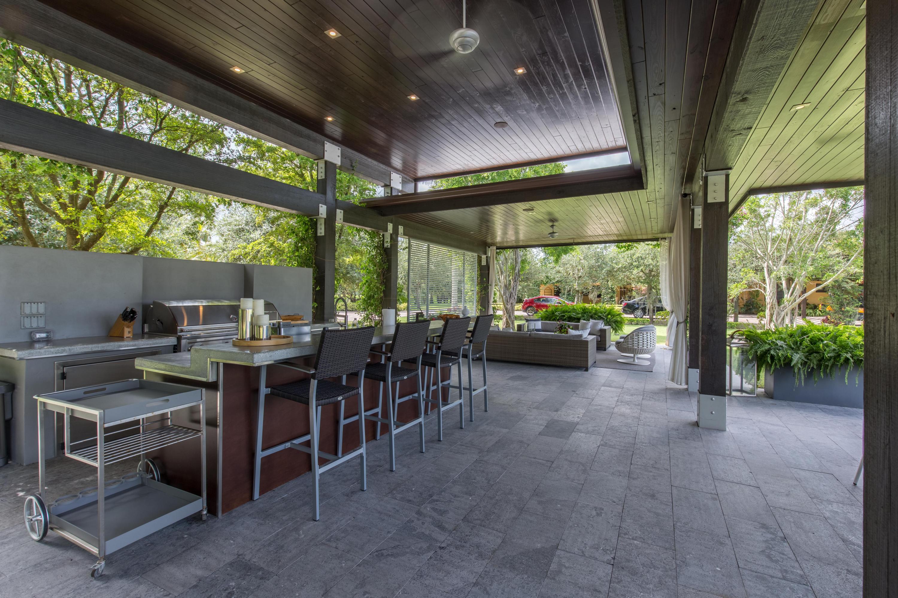 LAS PALMAS EQUESTRIAN - Residential