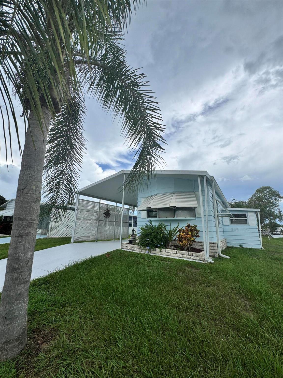 Spanish Lakes Country Clu - Residential