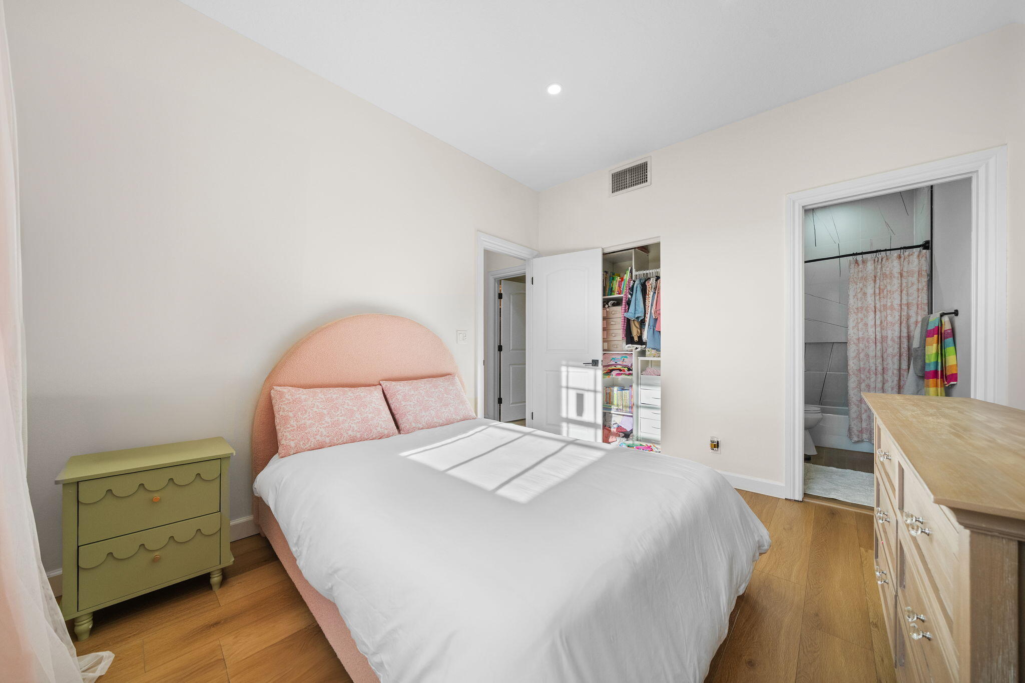 Waverly Place - Residential Lease