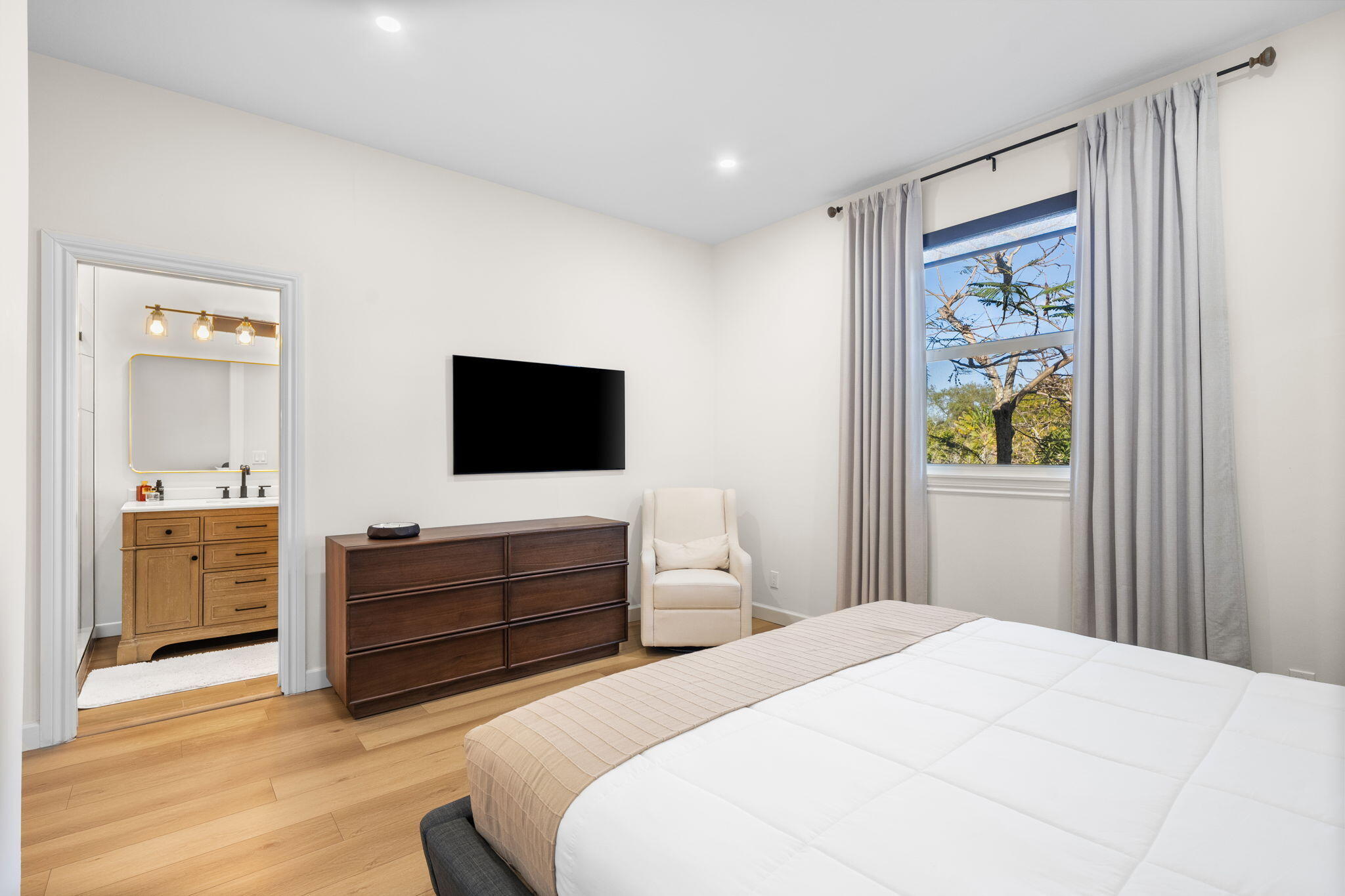 Waverly Place - Residential Lease