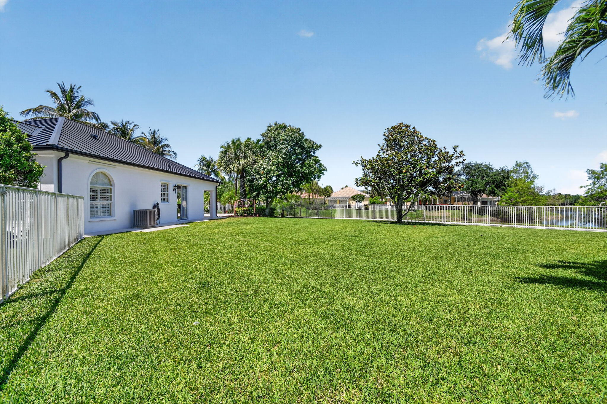 VILLAGEWALK OF WELLINGTON 3 - Residential