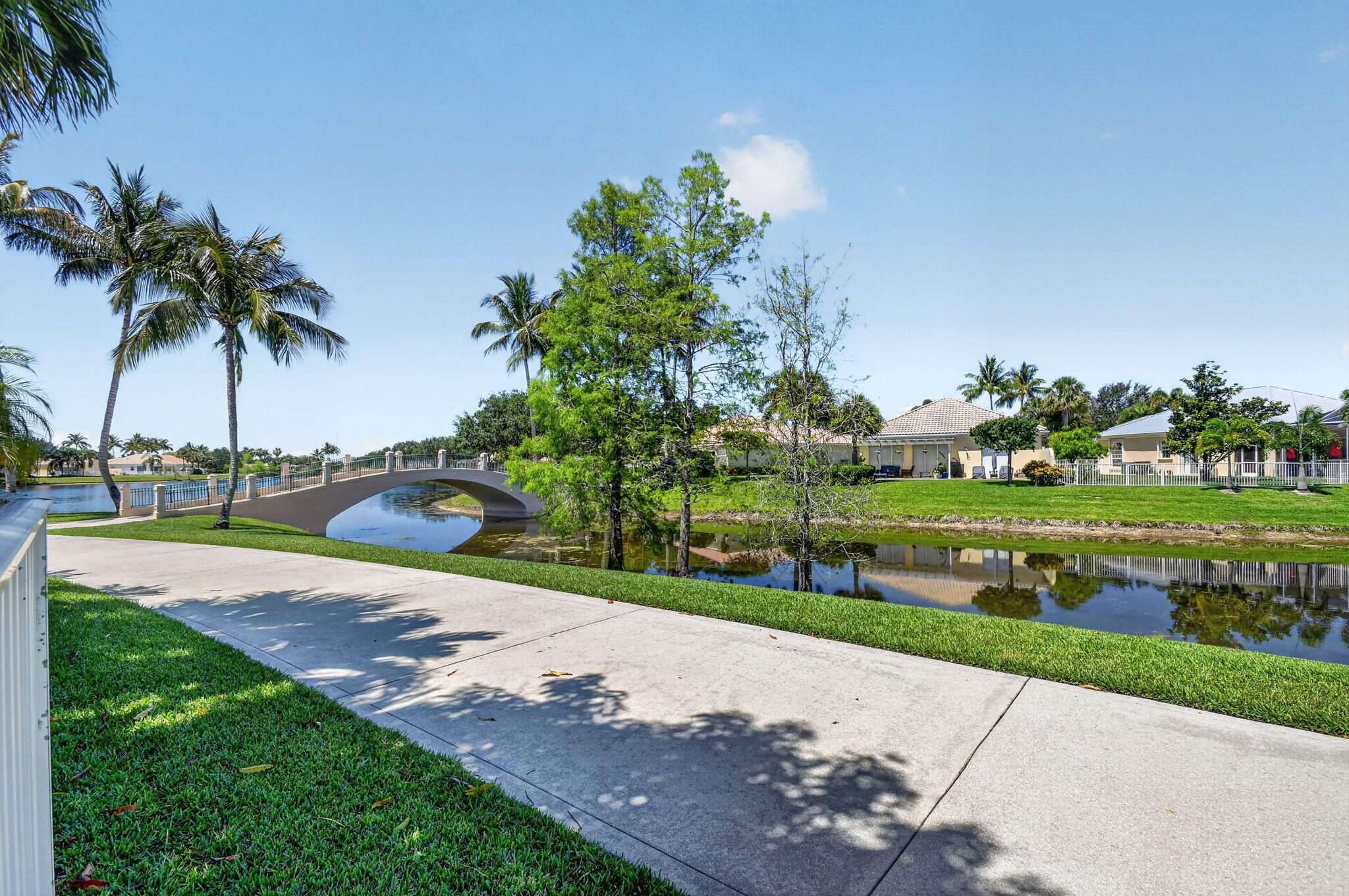 VILLAGEWALK OF WELLINGTON 3 - Residential