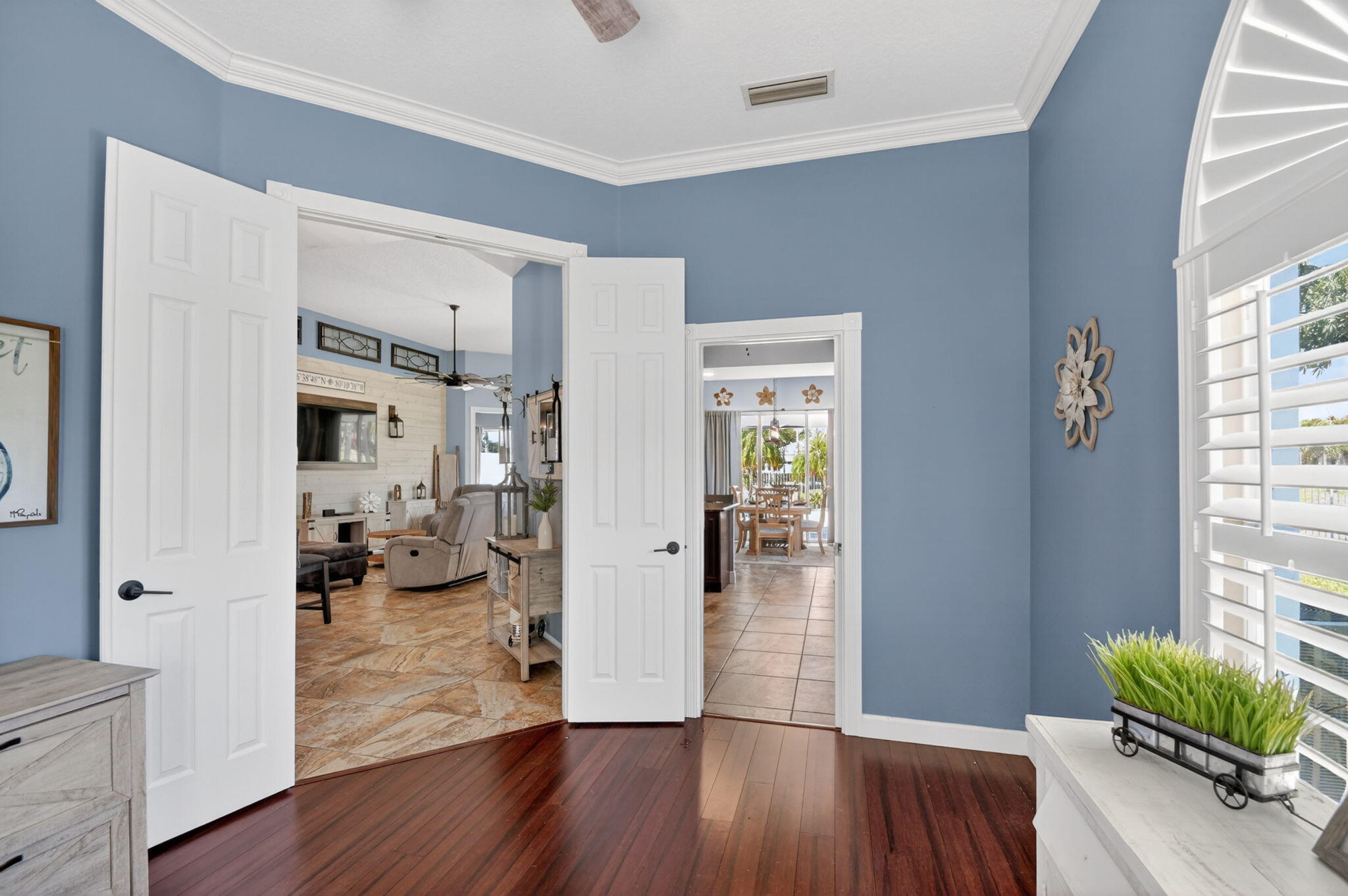 VILLAGEWALK OF WELLINGTON 3 - Residential