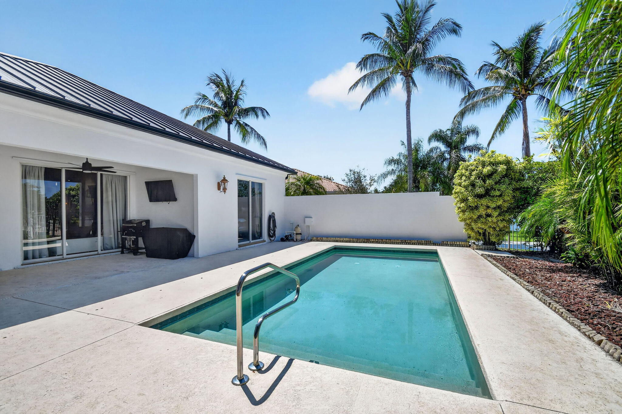 VILLAGEWALK OF WELLINGTON 3 - Residential