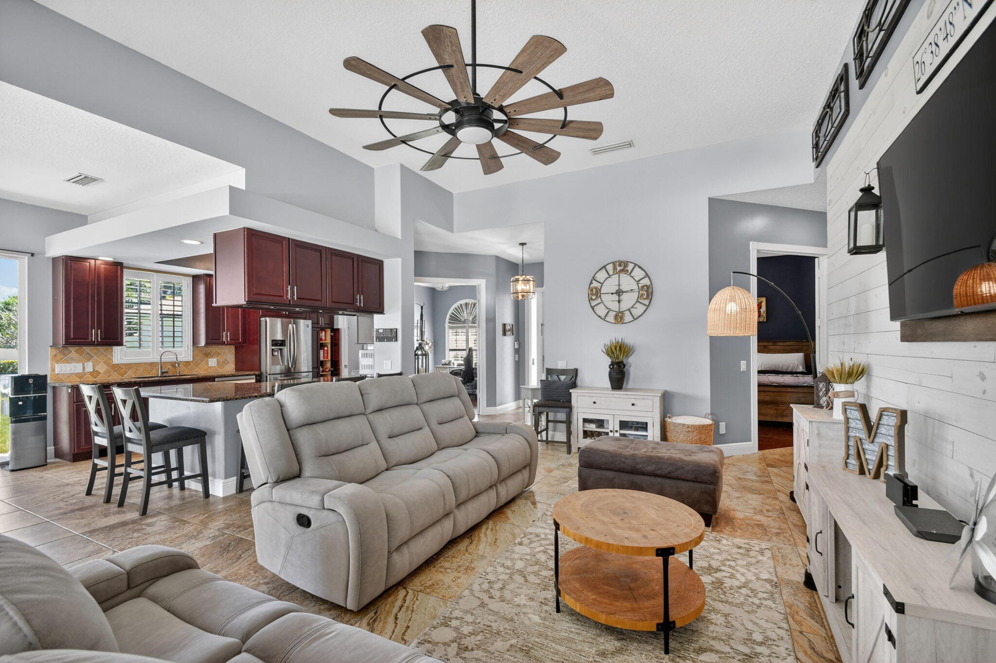 VILLAGEWALK OF WELLINGTON 3 - Residential