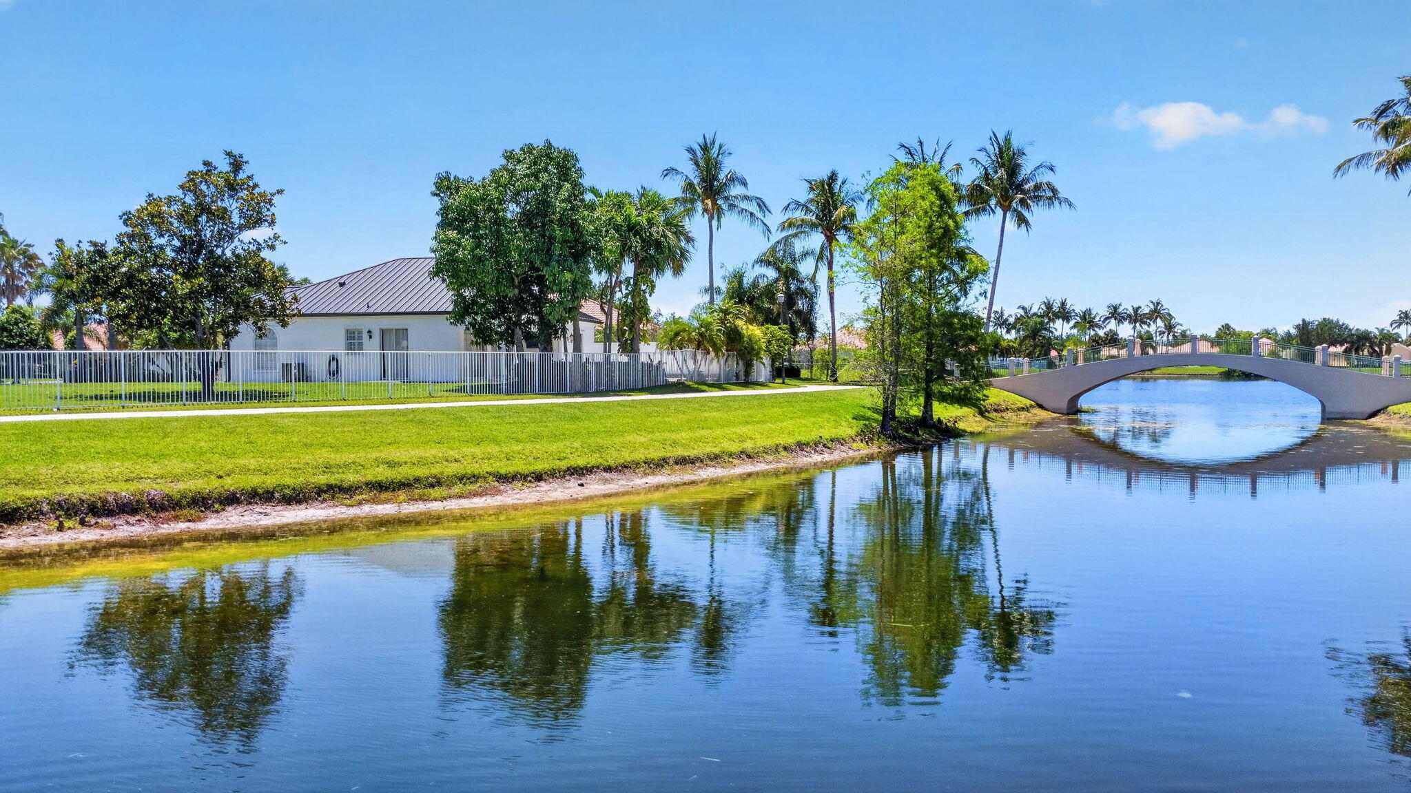 VILLAGEWALK OF WELLINGTON 3 - Residential