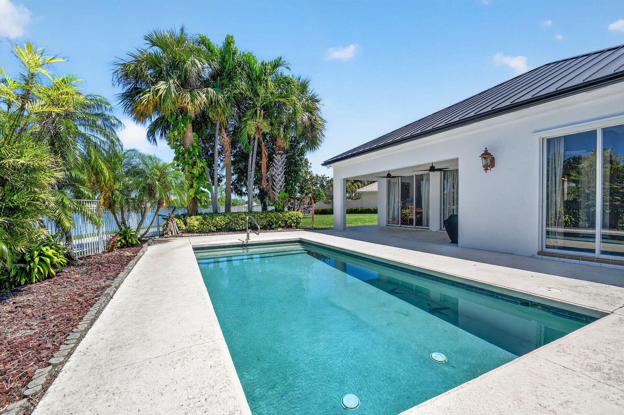 VILLAGEWALK OF WELLINGTON 3 - Residential
