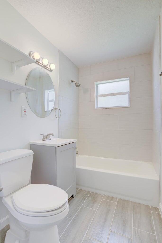 FLEETWOOD ACRES - Residential Lease