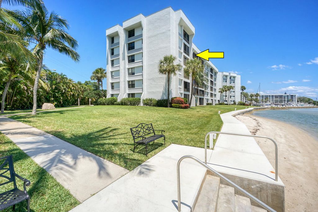 Photo of 1542 Jupiter Cove Drive #602c, Jupiter, FL 33469 (MLS # R11110613)