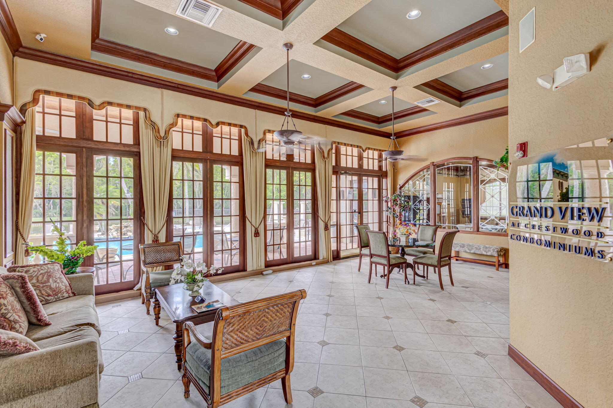 GRAND VIEW AT CRESTWOOD CONDOMINIUM - Residential Lease