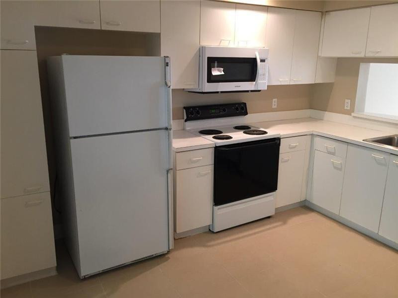 CORAL REEF CLUB - Residential