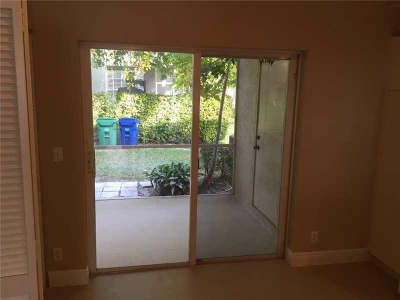 CORAL REEF CLUB - Residential