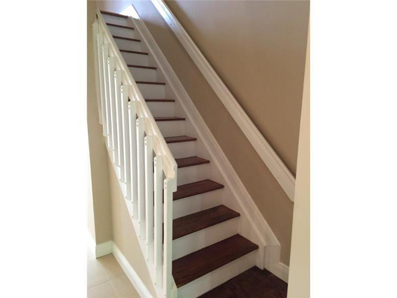 CORAL REEF CLUB - Residential