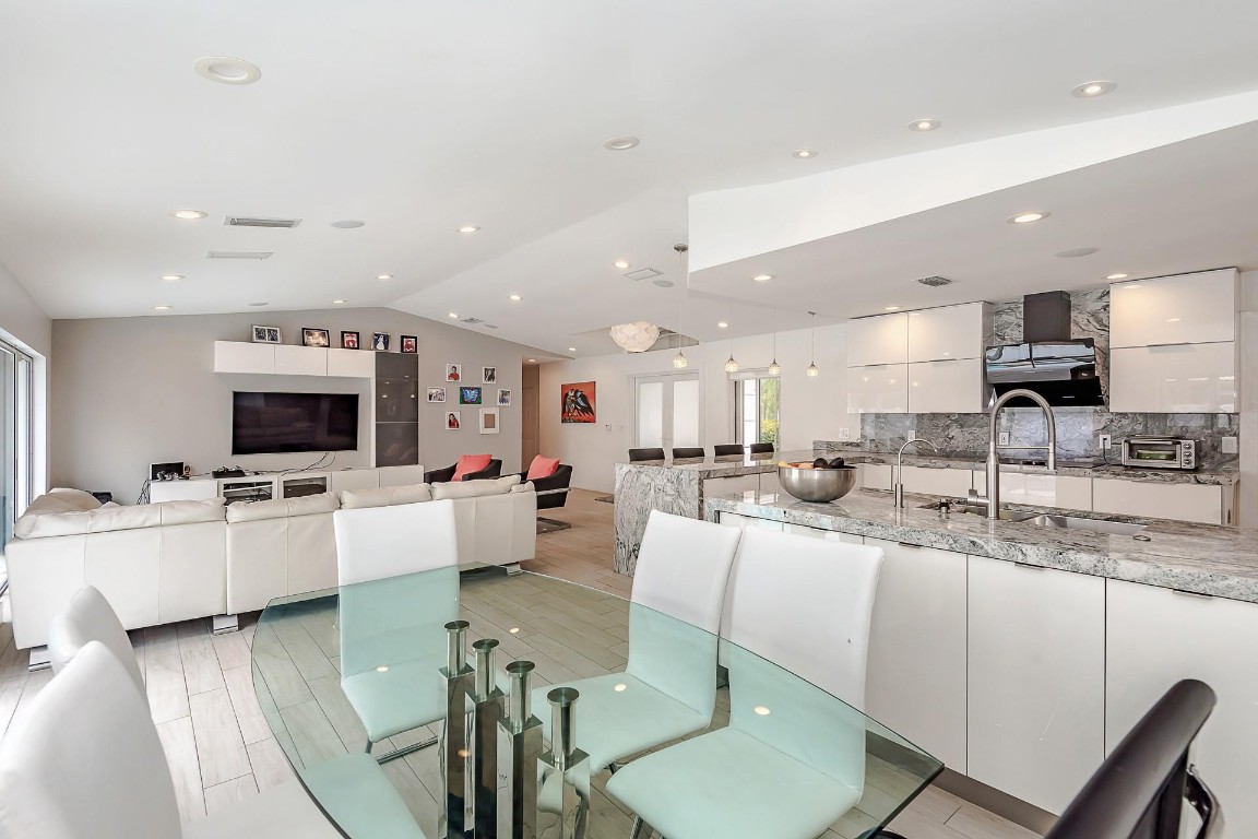 Bonavillas 132-9 B - Residential Lease