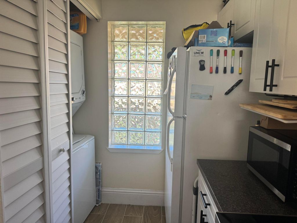 Photo of 4807 Via Palm Lakes #1521, West Palm Beach, FL 33417 (MLS # B26023255)