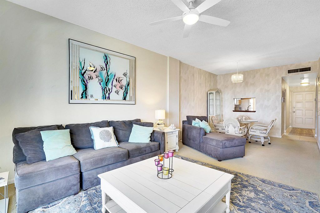 Photo of 105 Paradise Harbour Boulevard #511, North Palm Beach, FL 33408 (MLS # R10947393)