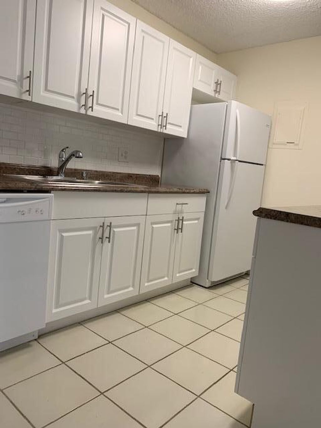 Photo of 639 Executive Center Drive #O-208, West Palm Beach, FL 33401 (MLS # B26029445)