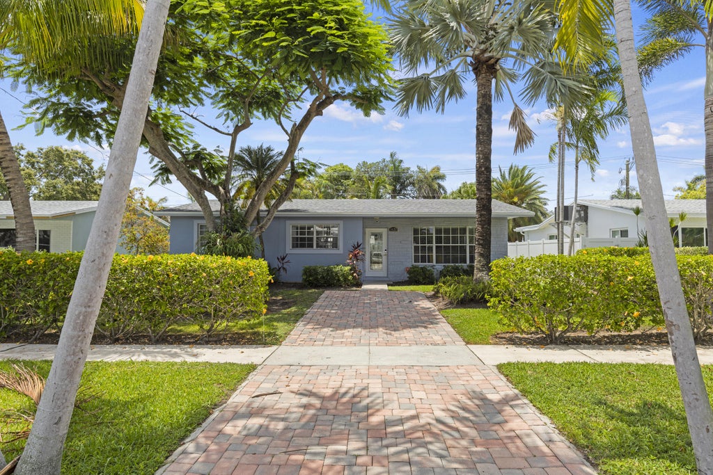 Photo of 1422 COOLIDGE Street #none, Hollywood, FL 33020 (MLS # B26076375)