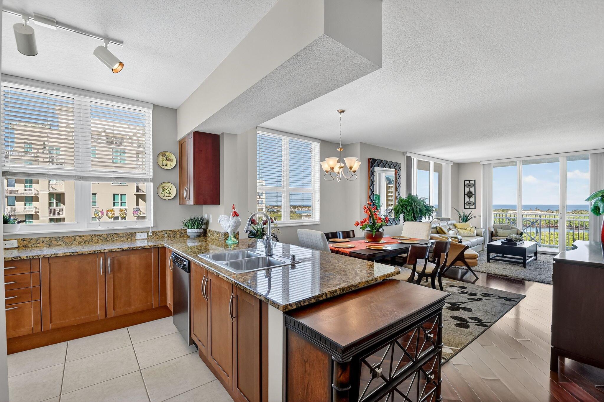 350 N Federal Highway 1105