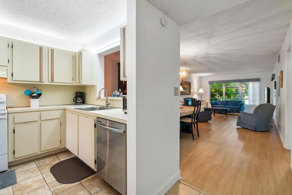 PALM GREENS AT VILLA DEL - Residential